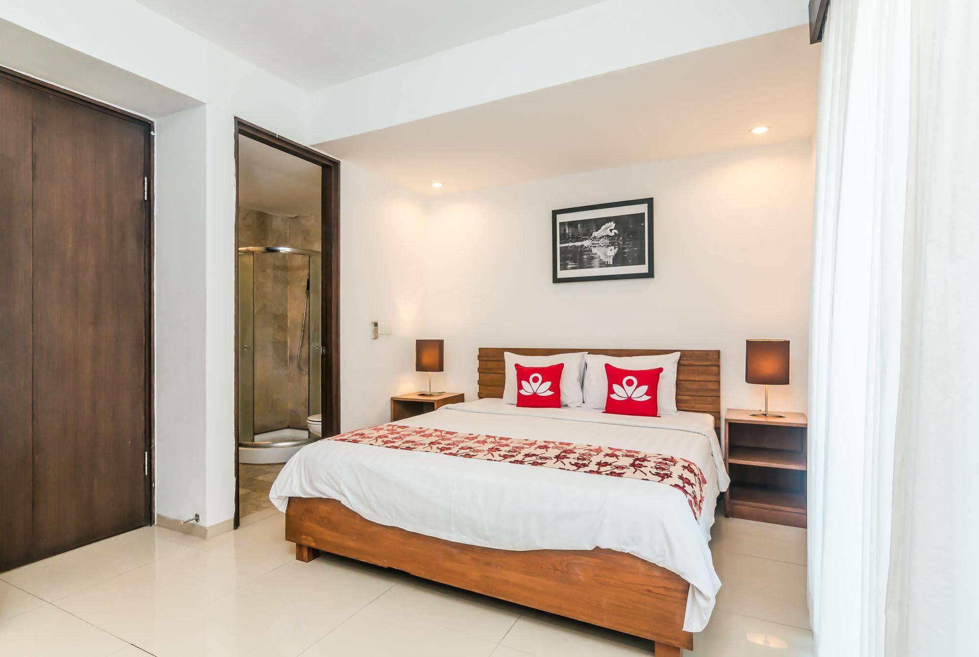 Zen Rooms Dewi Ratih Seminyak กูตา ภายนอก รูปภาพ
