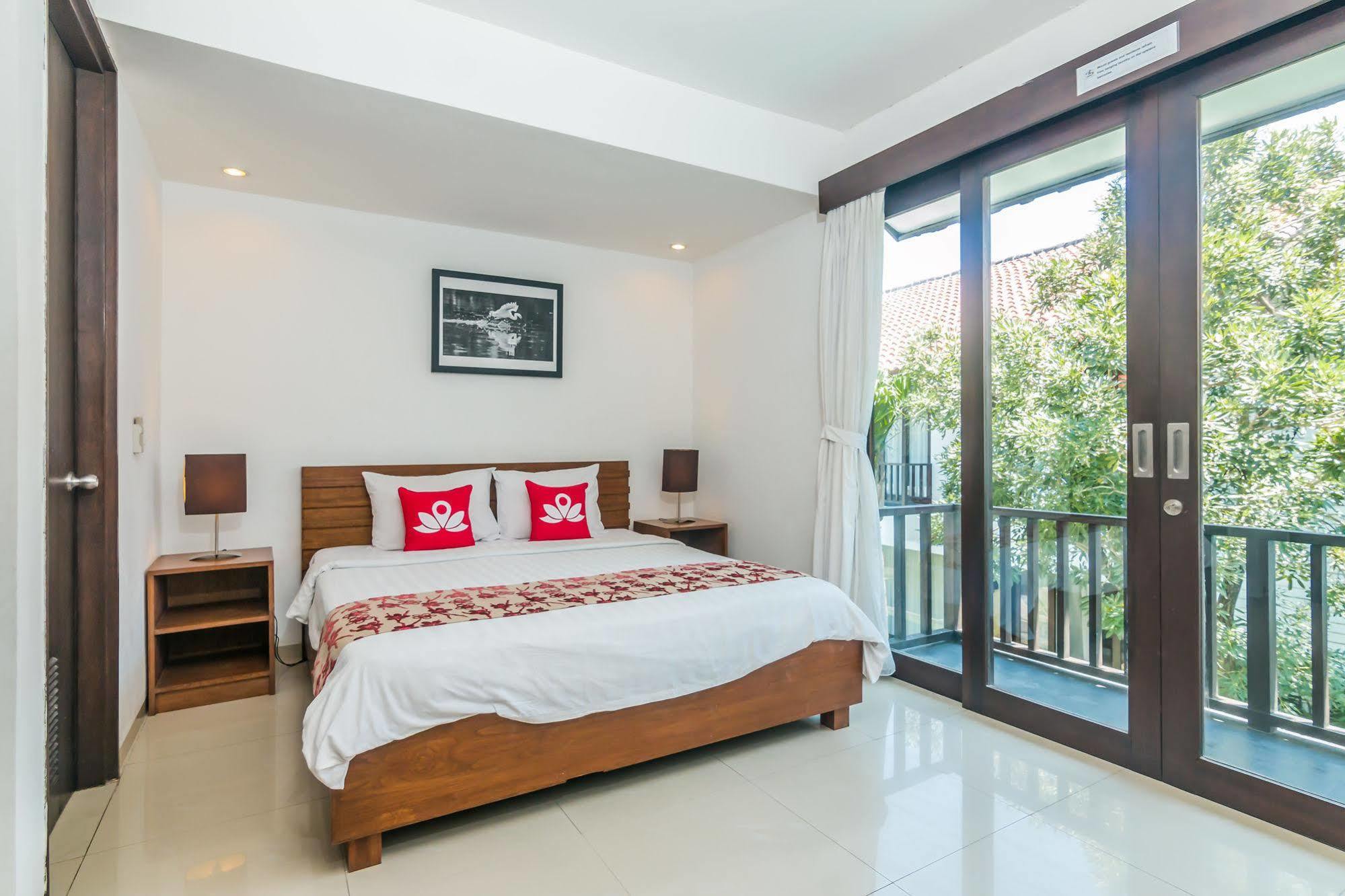Zen Rooms Dewi Ratih Seminyak กูตา ภายนอก รูปภาพ