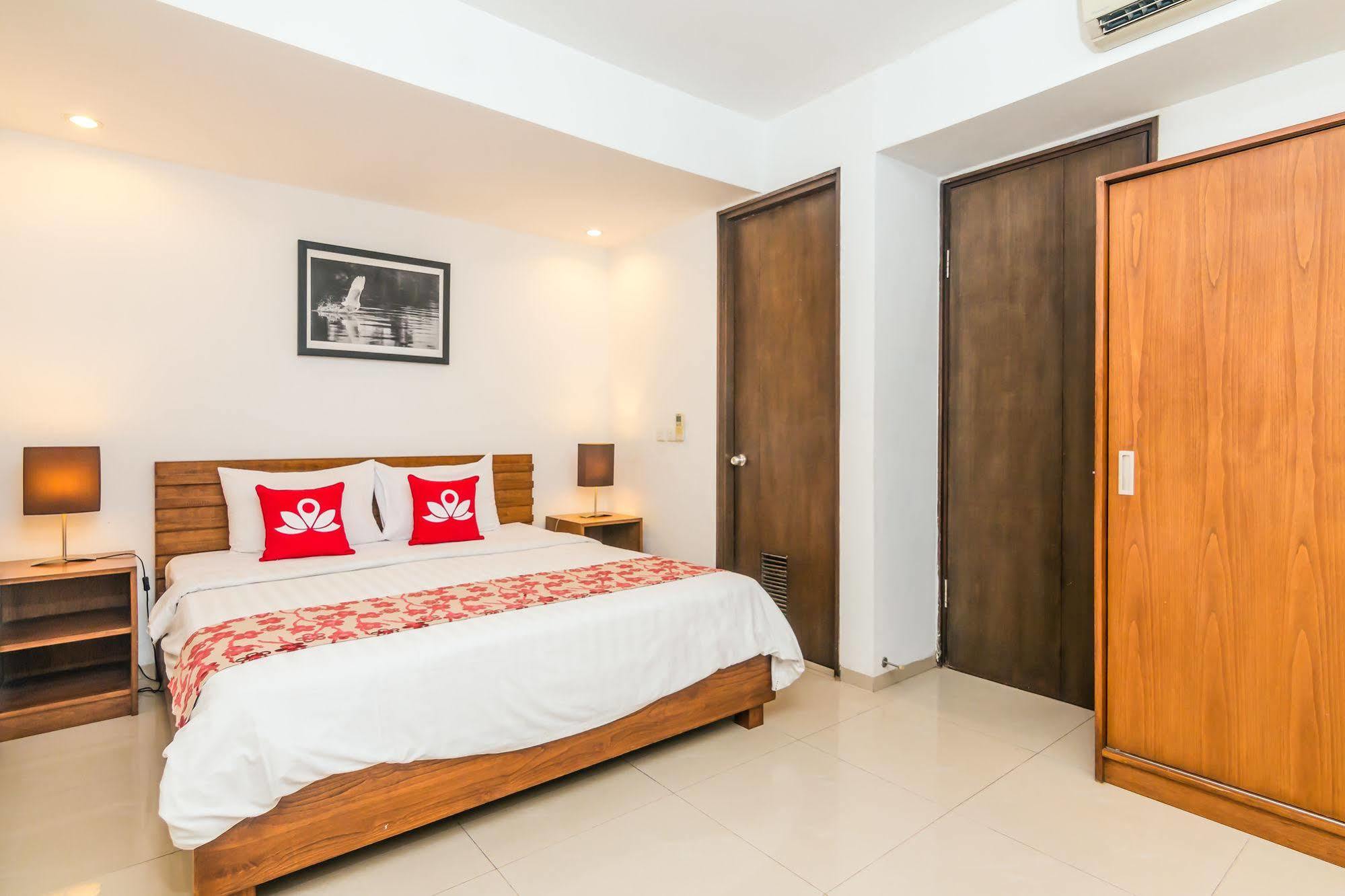 Zen Rooms Dewi Ratih Seminyak กูตา ภายนอก รูปภาพ